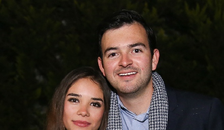  Karla Villalpando y Andrés Domínguez .