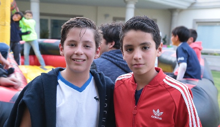  Juan Carlos y Mauricio.