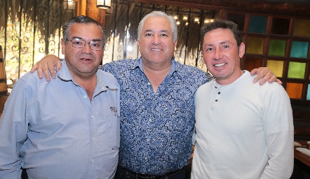  Alejandro Tobías, Guillermo Báez y Víctor Santos.