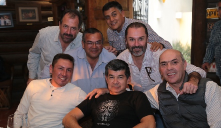   Mauricio Quijano, Alejandro Tobías, Eduardo Zacarías, Toño Nieto, Víctor Santos, Fernando Torres y Cali Hinojosa.