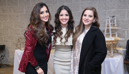  Eli Kury, Ale Gascón y Adriana Lárraga.
