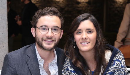  Daniel Lárraga y Lula Auchterlonie.