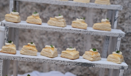  Canapés.