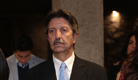  Humberto Kury, papá de Mauricio.