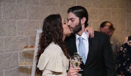  Brindis.