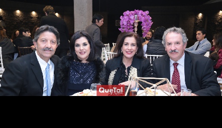  Humberto y María Kury, Ceci Sánchez de Navarro y Fernando Navarro.