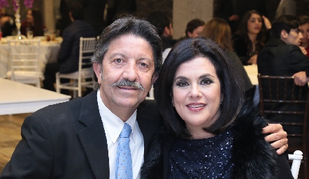  Humberto y María Kury.
