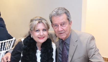  Manola López de Kury y Alfredo Kury.