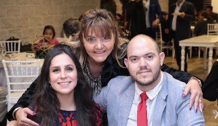  Mónica Hernández, Gloria Kury y Ricardo Purata.