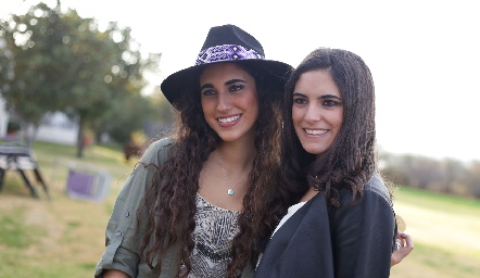  Las hermanas Javiera y María Dolores Gómez.