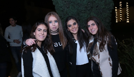  Marijó Rojas, Carla Toranzo, Marisol D´Argence y Camila Villarreal.