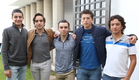  Diego, Pablo, Rodrigo, Eguía y Álvaro.
