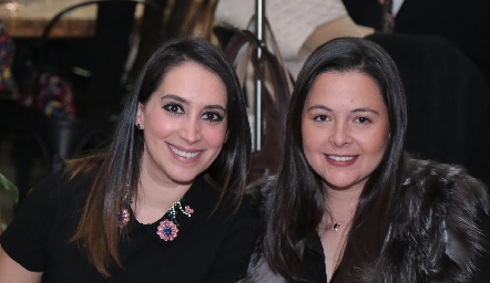  Jackie Villalba y Susana Lozano.