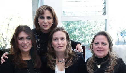  Verónica García, Lili Acuña, Mary Carmen Pérez y Elizabeth Hernández.