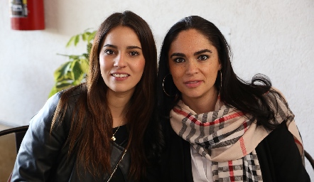 María Gutiérrez y Maricarmen Mejía.