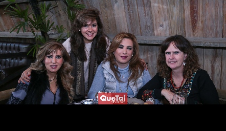  Olivia de Abud, Delia Padilla, Mago de Anaya y Martha de Leiva.