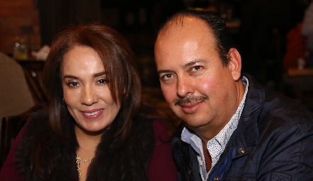  Lorena y Carlos Sánchez.