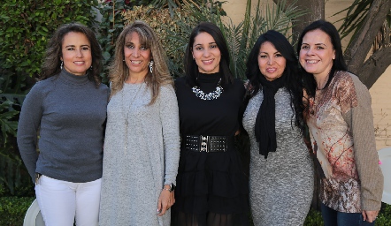  Alejandra Viramontes, Martha Díaz de León, Verónica Díaz de León, Rosalba y Elsa Veliz.