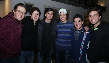  Lolo Ferretiz, Dago Castillo, Pato Rodríguez, José Lozano, Pablo Lavín y Marcelo Navarro.