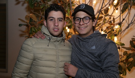  Max Gómez y Rodrigo Villasana.