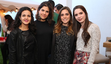 Yolanda Aguillón, Valeria Siller, Sofía Ascanio y Guadalupe Álvarez.