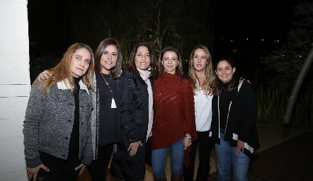  Viviana Navarro, Maga Nieto, María José Abaroa, Lupita Mercado, Cristina Ortiz y Rocío Ortuño.