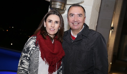  Verónica López de Lara y Miguel de la Torre.