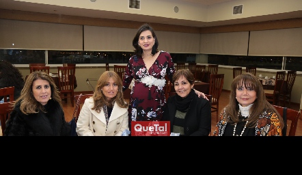  Pupi Foyo, Araceli Foyo, Montse Muñiz, Genoveva Flores y Laura Rodríguez.