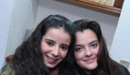  Daniela Navarro y María Inés Macías.