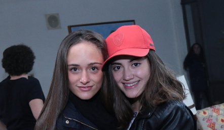  Daniela Zermeño y Ale Godiba.