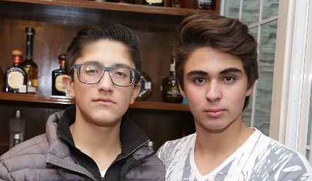  Trujillo y Santiago.