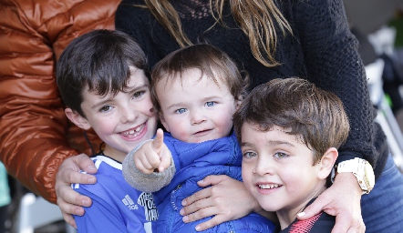  Gabriel, Sebastián y Pablo.