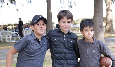  Marcelo, Pablo y Pedrito.