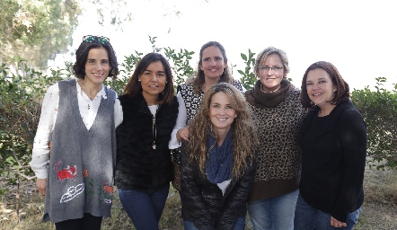  Anilú Enríquez, Lorena Torres, Marcela Payán, Aranzazú Puente, Reyna Suárez y Karina Vita.