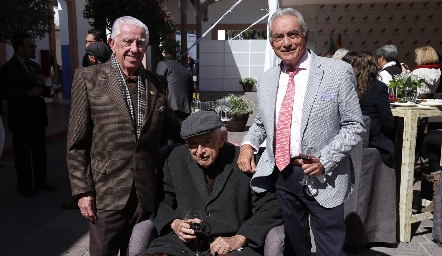  Manuel Carreras, Salvador y Antonio Acebo.