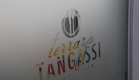  Terraza Tangassi Cafetería.