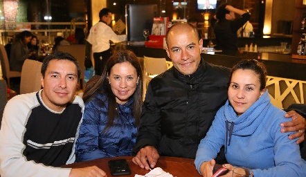  Pepe Vázquez, Erika Hernández, Abundio Guerrero y Mariana Guerrero.
