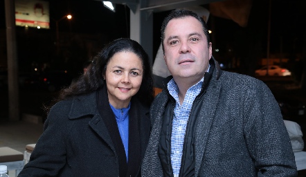  Araceli Flores y David Lozano.