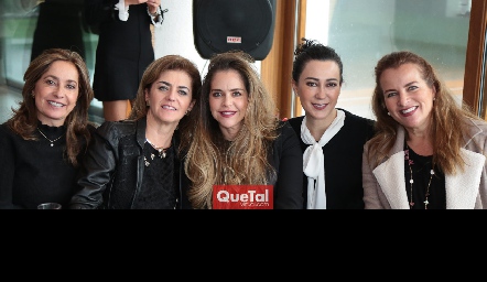  Patricia Gaviño, Adriana Carrera, Gaby Serment, Liliana Meza y Patricia del Bosque.