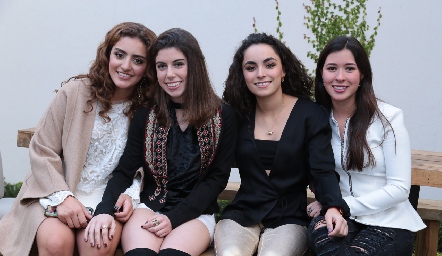  Bere Hinojosa, Andrea Vilet, María Bravo y Montse Del Valle.