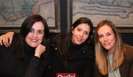  Gaby Hernández, Ana Elena Meade y Alejandra Pérez.