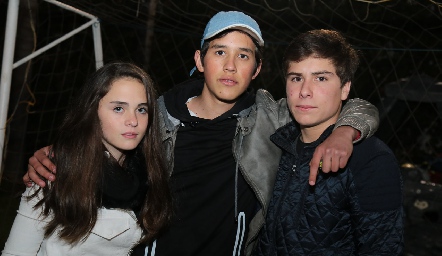  Emilia Meade, Marcelo Rodríguez y Juan Pablo de Alba.