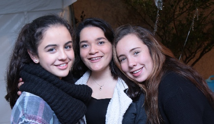  Montse Bedolla, Ana Luisa Aranda y Ana Isabel Jonguitud.