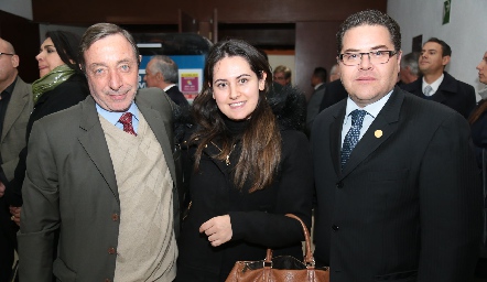 Ángel Candia, Marcela Zapata y Pablo Saavedra.