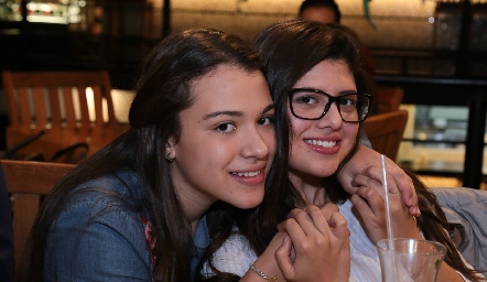  Fer Rodríguez y Alejandra Ochoa.