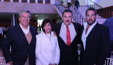  Miguel Ángel Rangel, Maribel, Ricardo y Luis Enrique Viilaseñor.