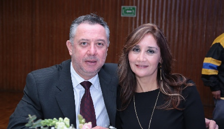  Humberto Berrones y Gina García.