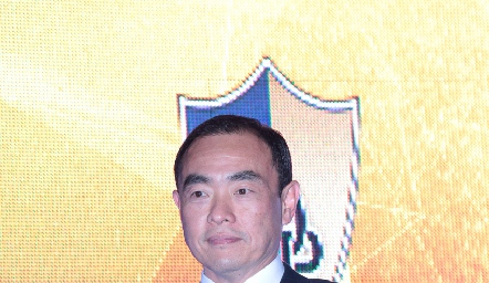  Michel Tan Ang, Basquetbol.