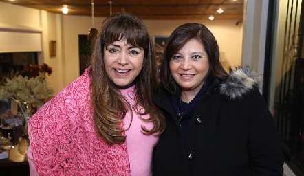  Martha Ríos y Natalia Pérez.