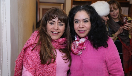  Martha y Olga Ríos.